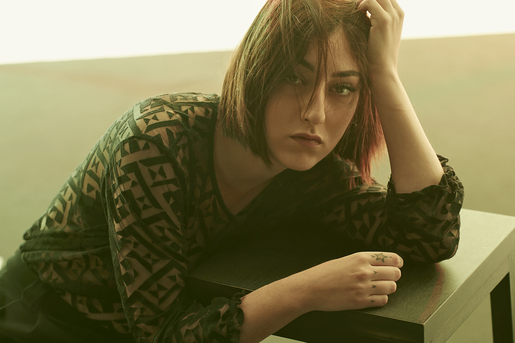 (A)CROSS è il primo EP di JULIELLE